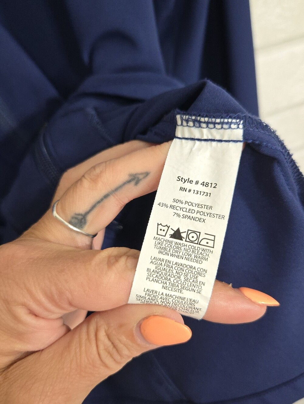 Epic by IRG *like new* scrub jacket - Picture 8 of 14